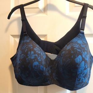 Torrid 46C or 48C Wireless Bra Black n Blue 79% Nylon 21% Spandex
